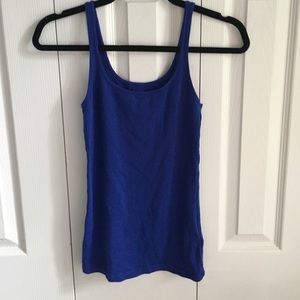 fitted old navy tank